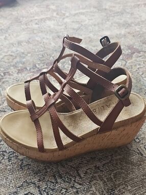 Women's Brown Strappy Wedge Sandals with Ankle Buckle